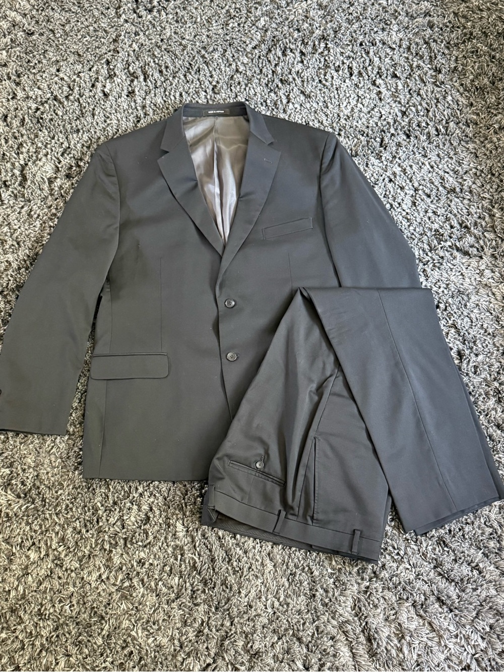 Kenneth Cole Men's Black Two-Button Suit Jacket & Pants